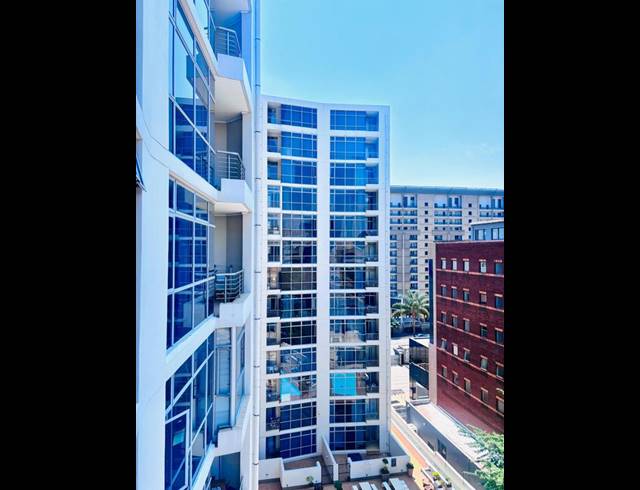 2 BEDROOM APARTMENT FOR SALE IN SANDOWN